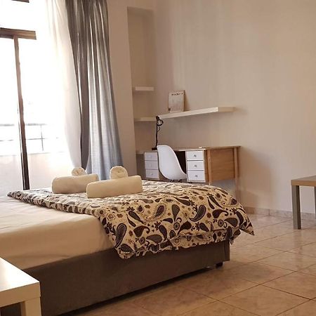 Palette Apartment Champagne - Athens Center, 6 BD, 3 BATH Eksteriør billede
