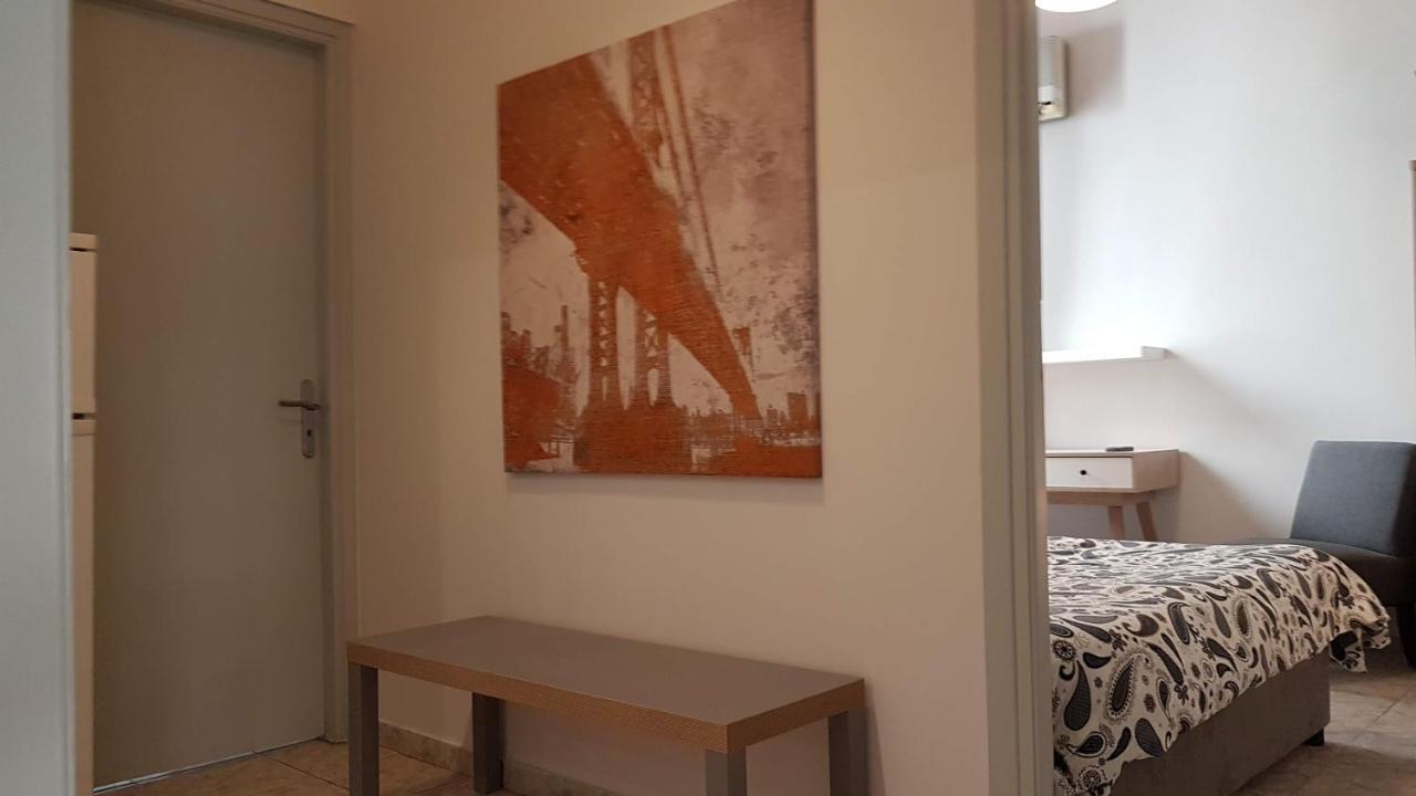 Palette Apartment Champagne - Athens Center, 6 BD, 3 BATH Eksteriør billede