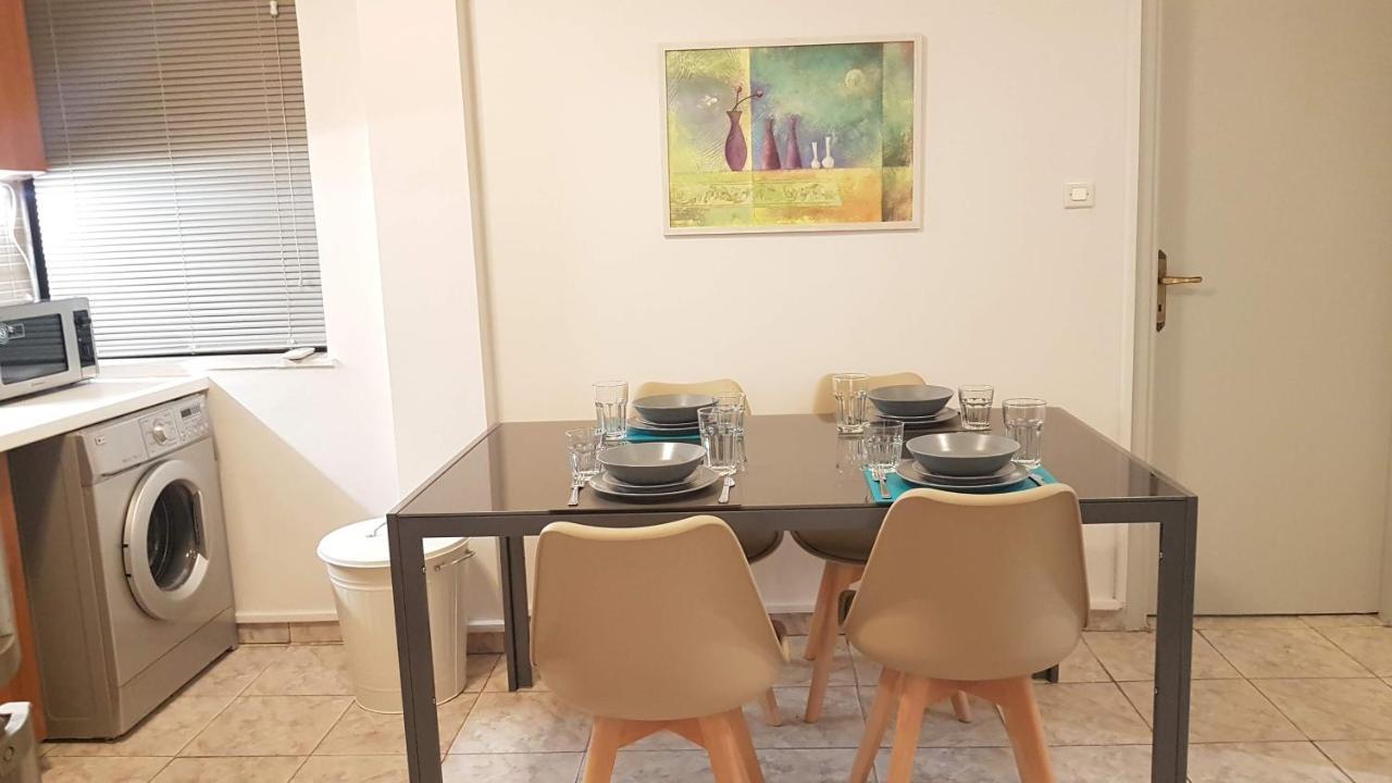 Palette Apartment Champagne - Athens Center, 6 BD, 3 BATH Eksteriør billede