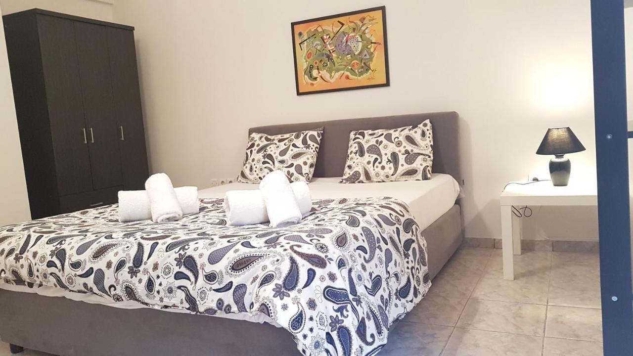 Palette Apartment Champagne - Athens Center, 6 BD, 3 BATH Eksteriør billede
